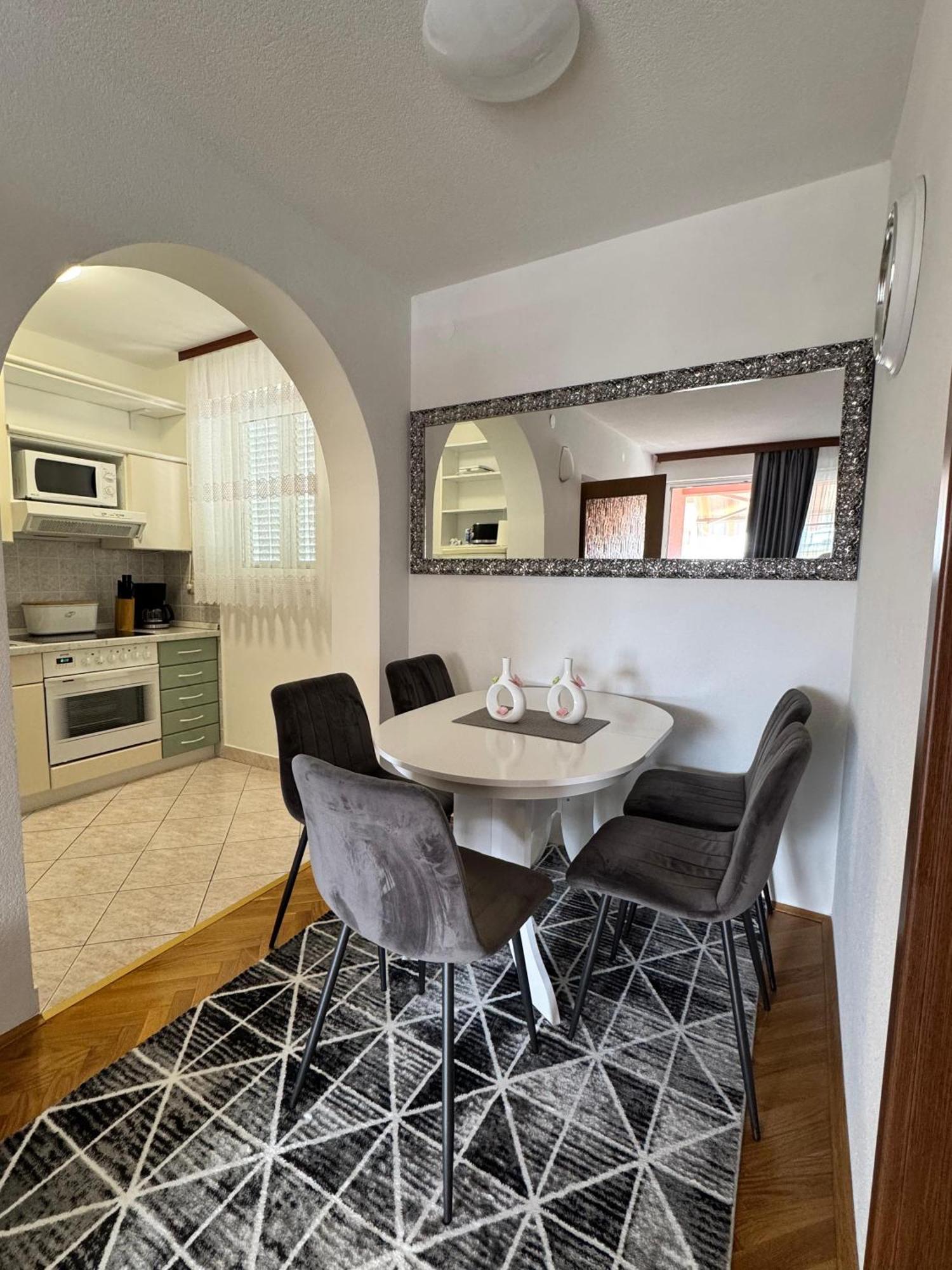 Senada Apartments Selce Exterior foto